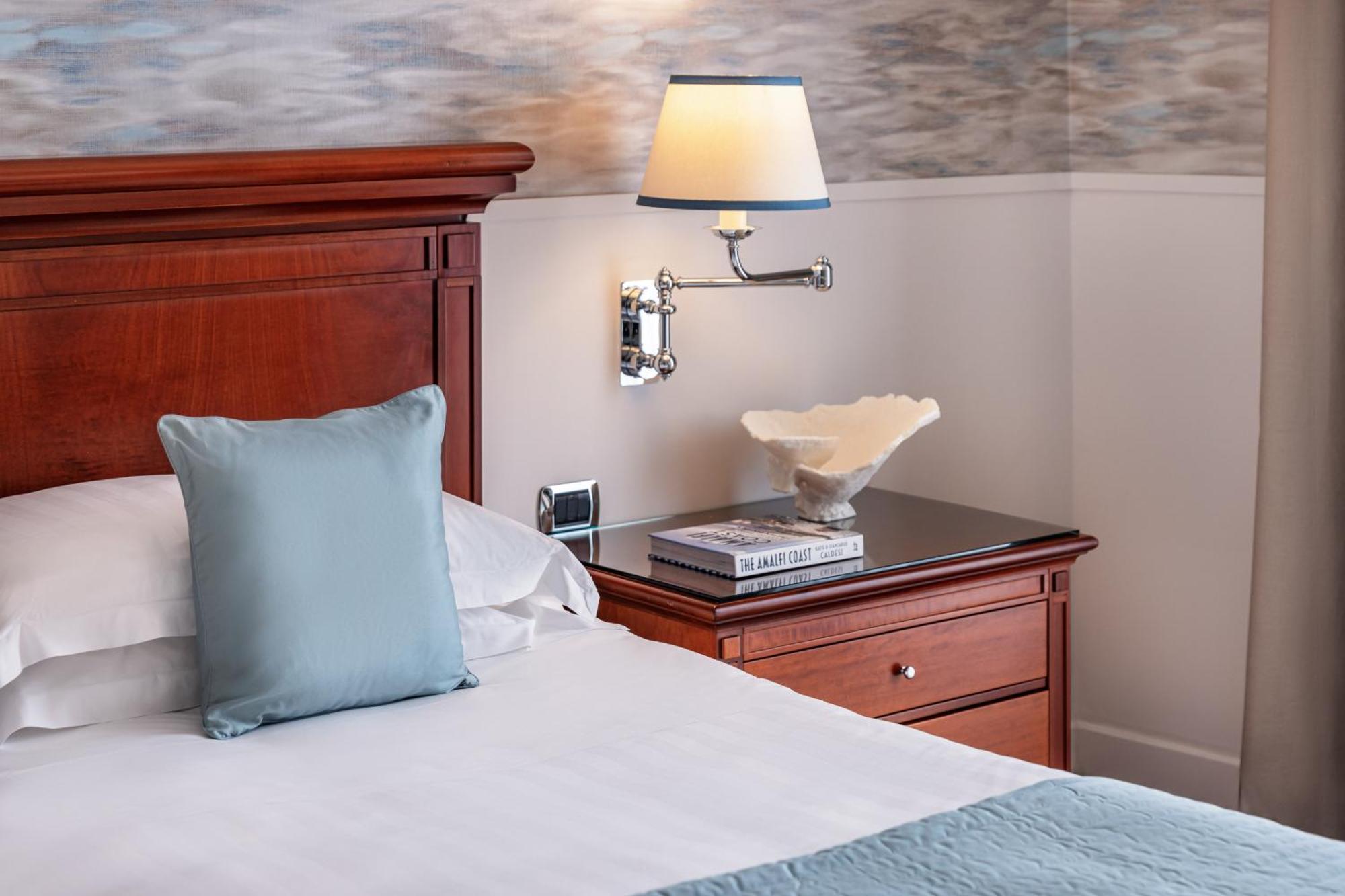 Starhotels Terminus Naples Room photo